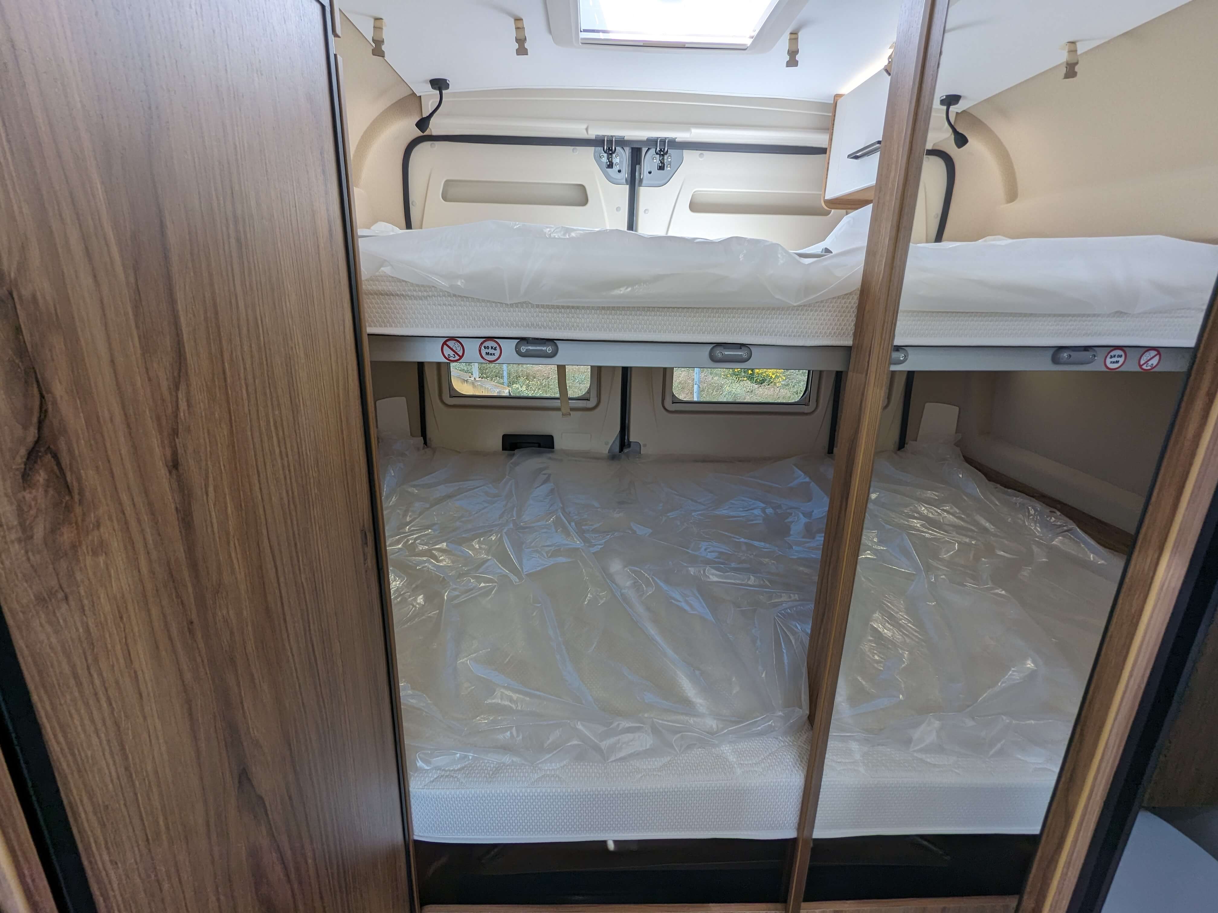  - 2 - FONT VENDOME LEADER CAMP DUO ELEGANCE 
