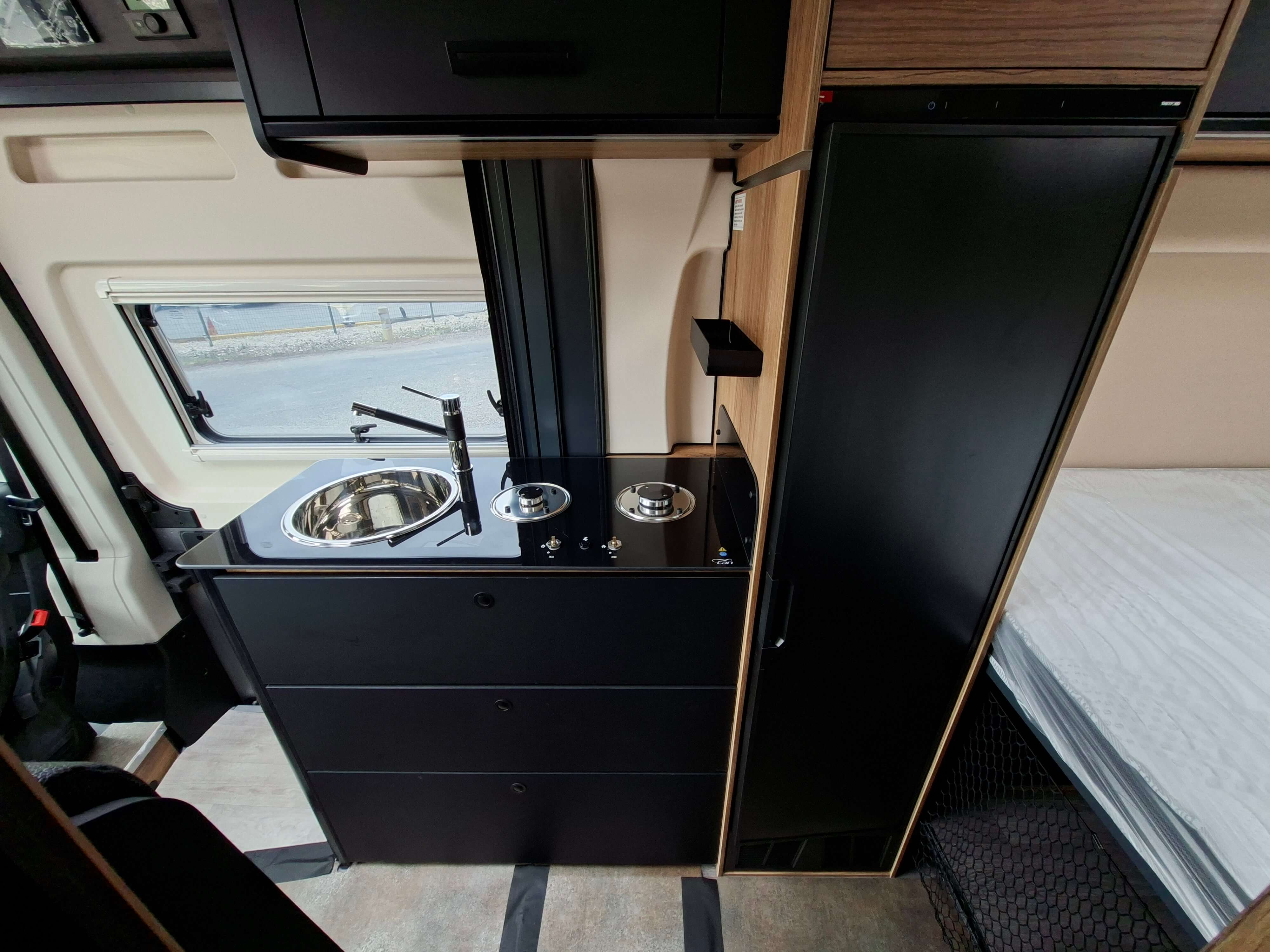  - 4 - FONT VENDOME LEADER CAMP ELEGANCE 