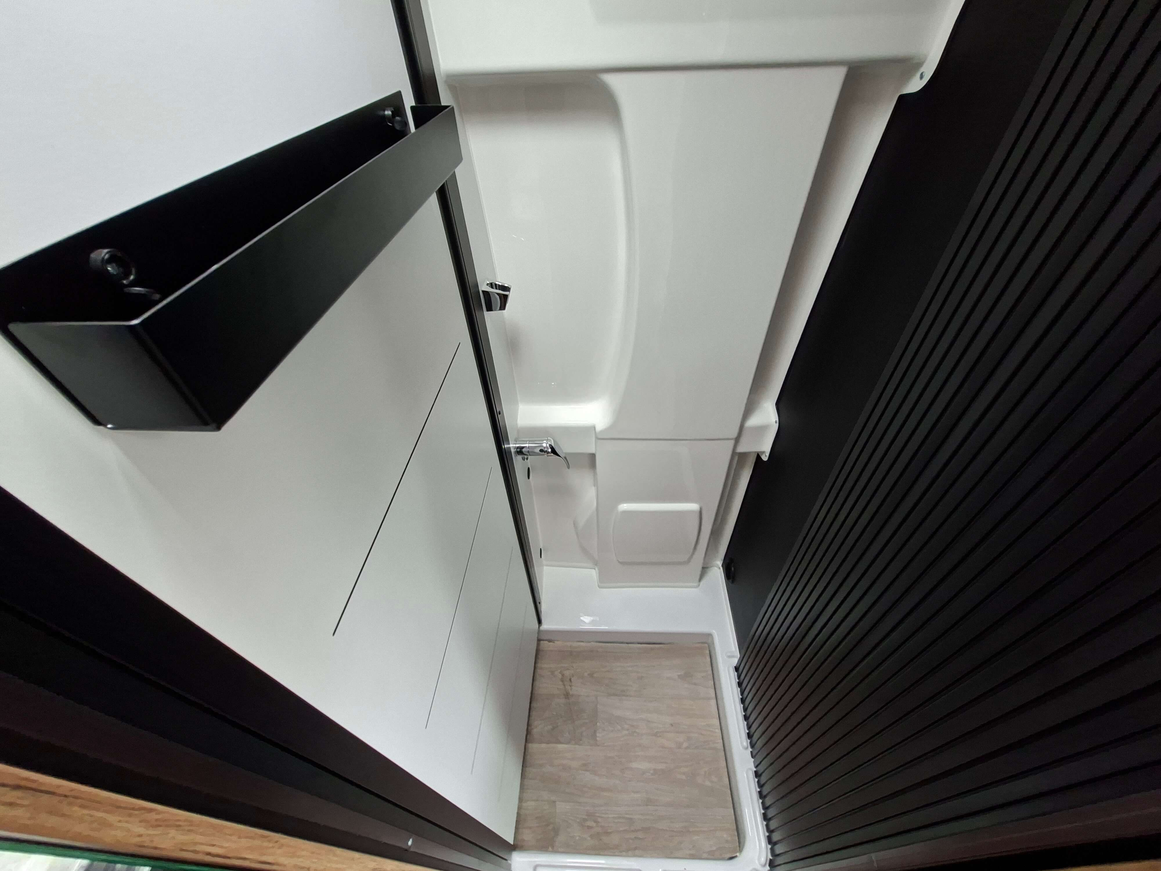  - 7 - FONT VENDOME LEADER CAMP ELEGANCE 