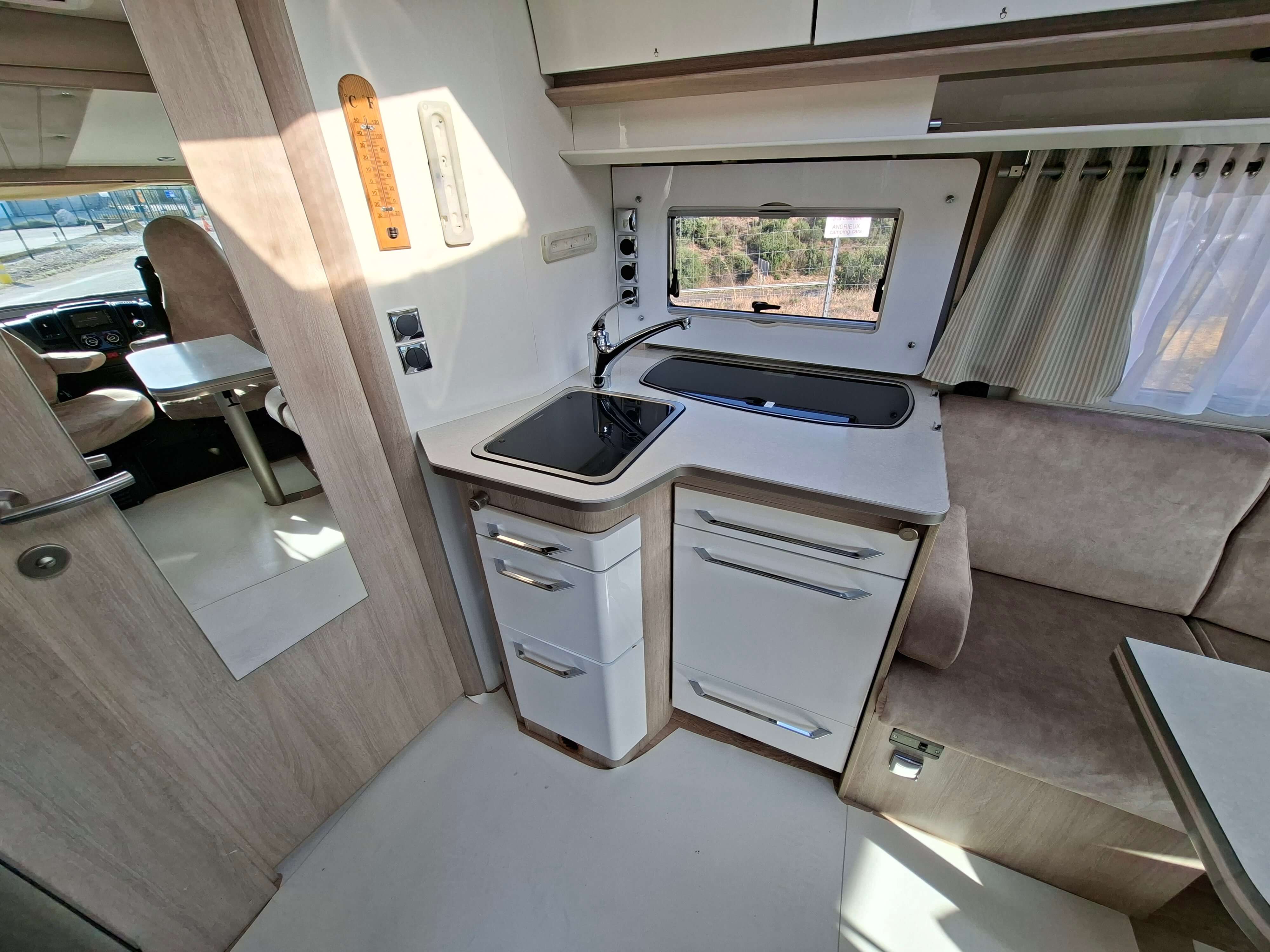  - 4 - RAPIDO DISTINCTION I 96 PREMIUM EDITION 