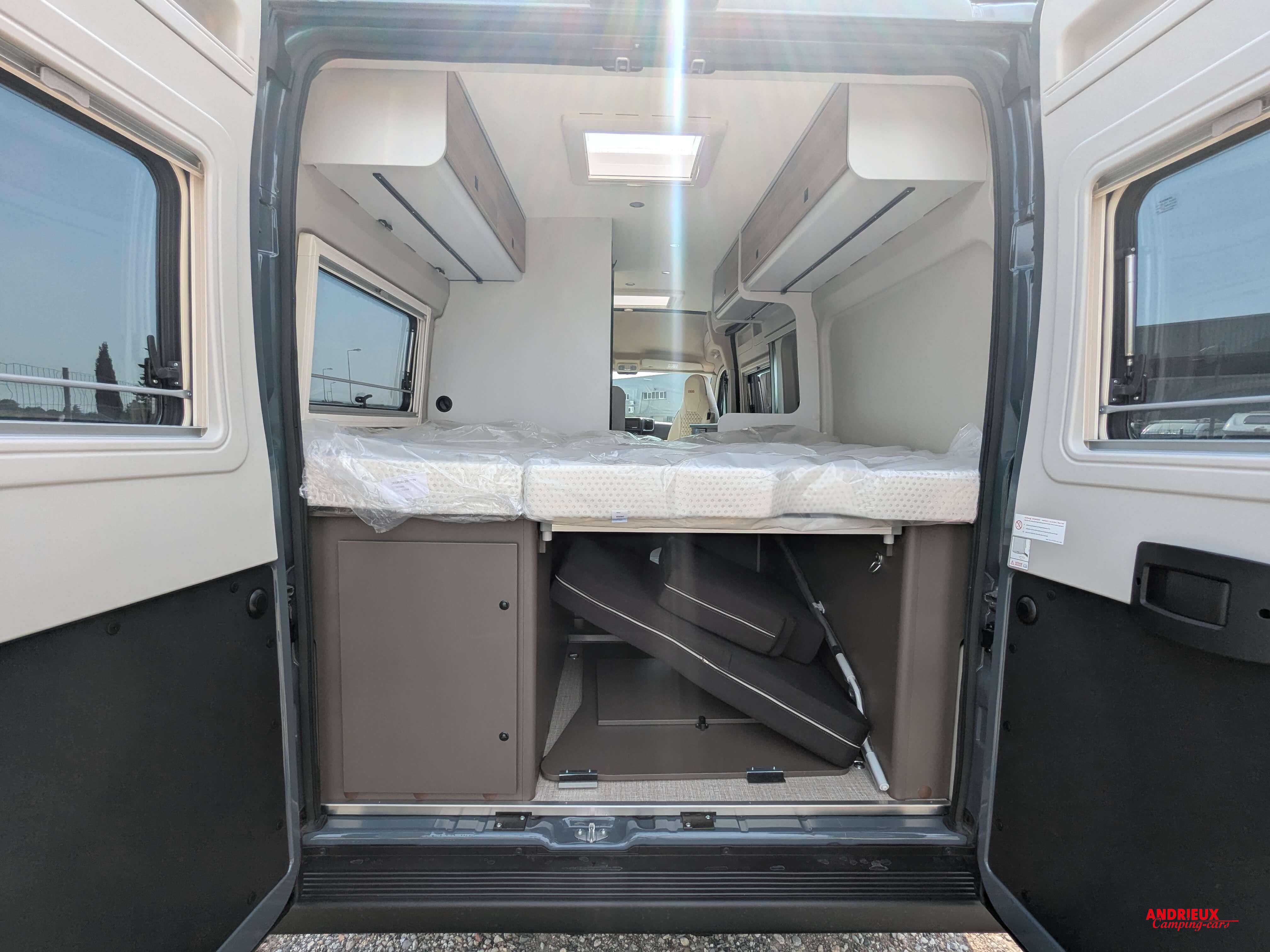  - 7 - BURSTNER B66 600 C 