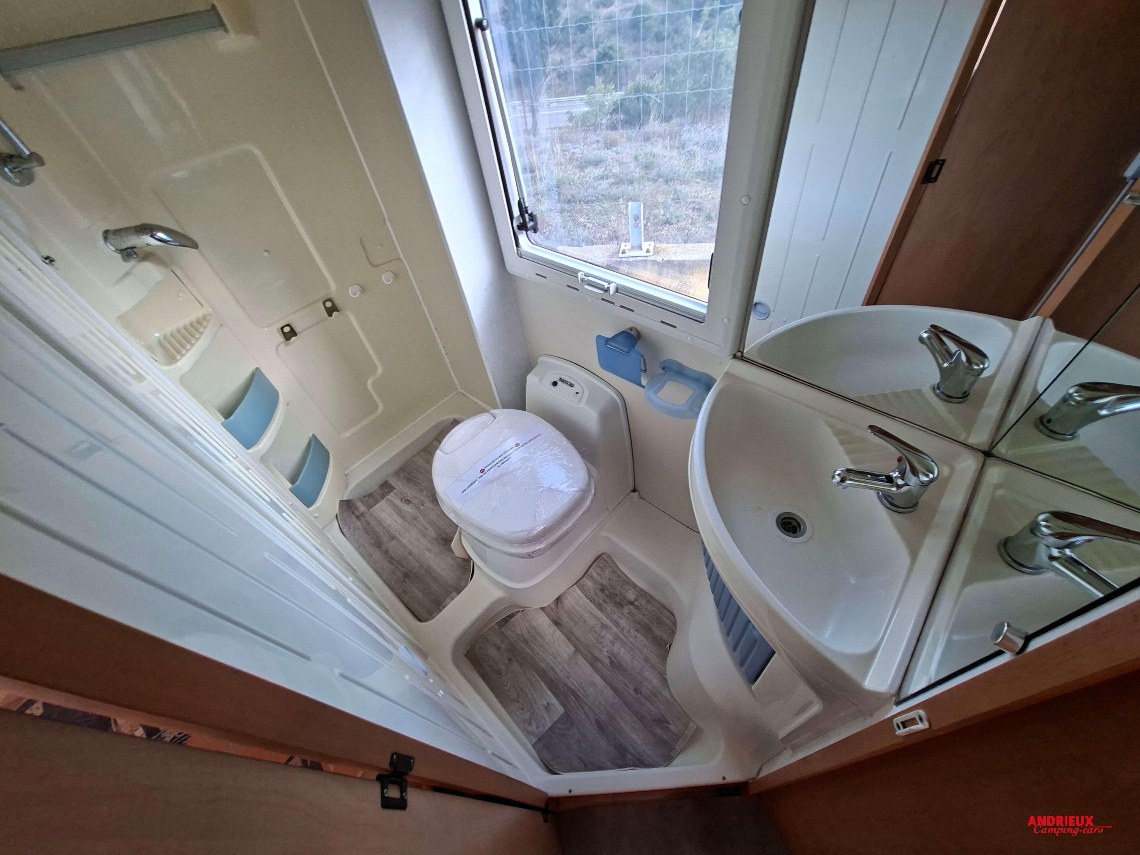  - 8 - CHALLENGER 304 