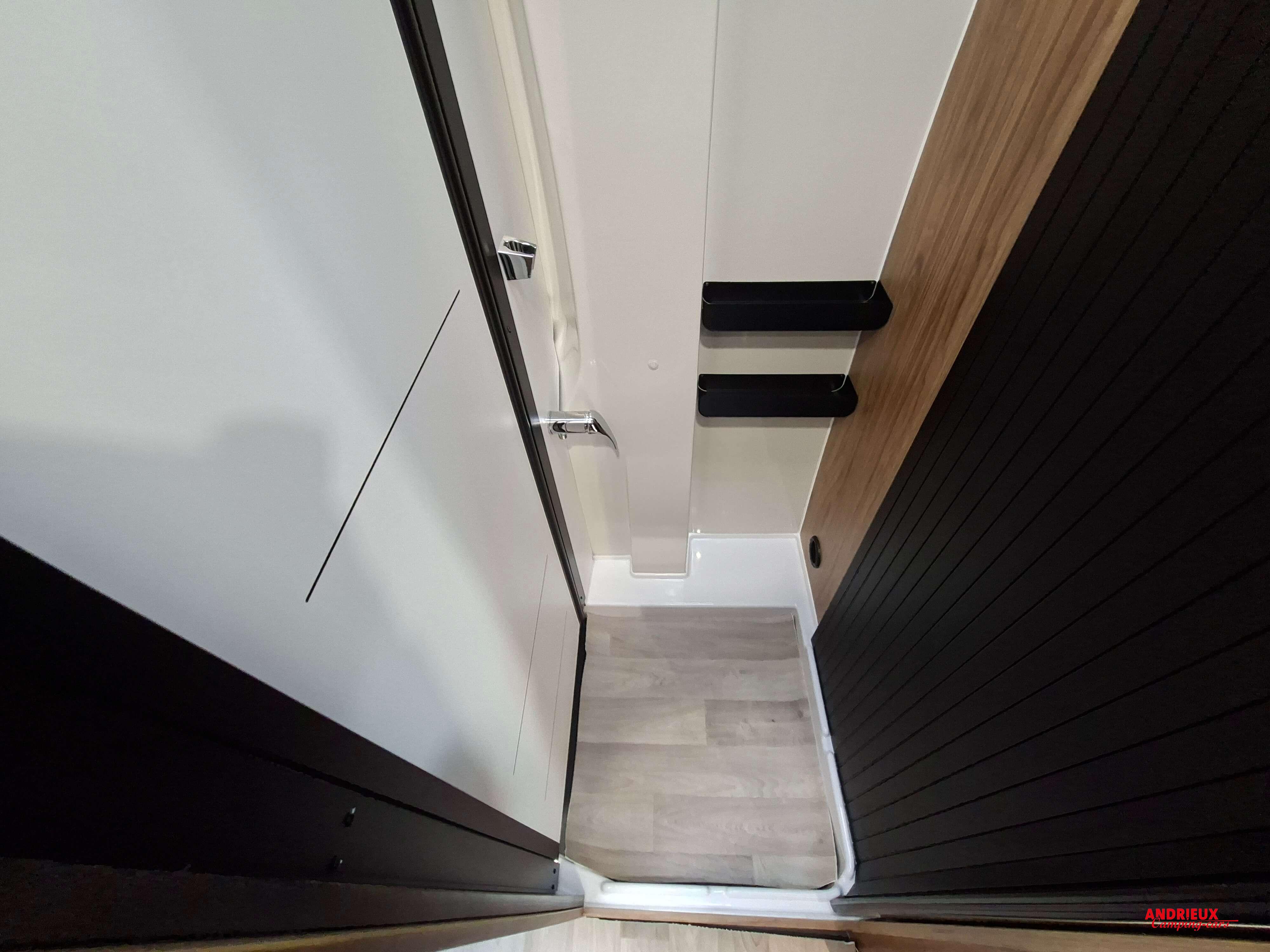  - 7 - FONT VENDOME FORTYVAN 4X2 