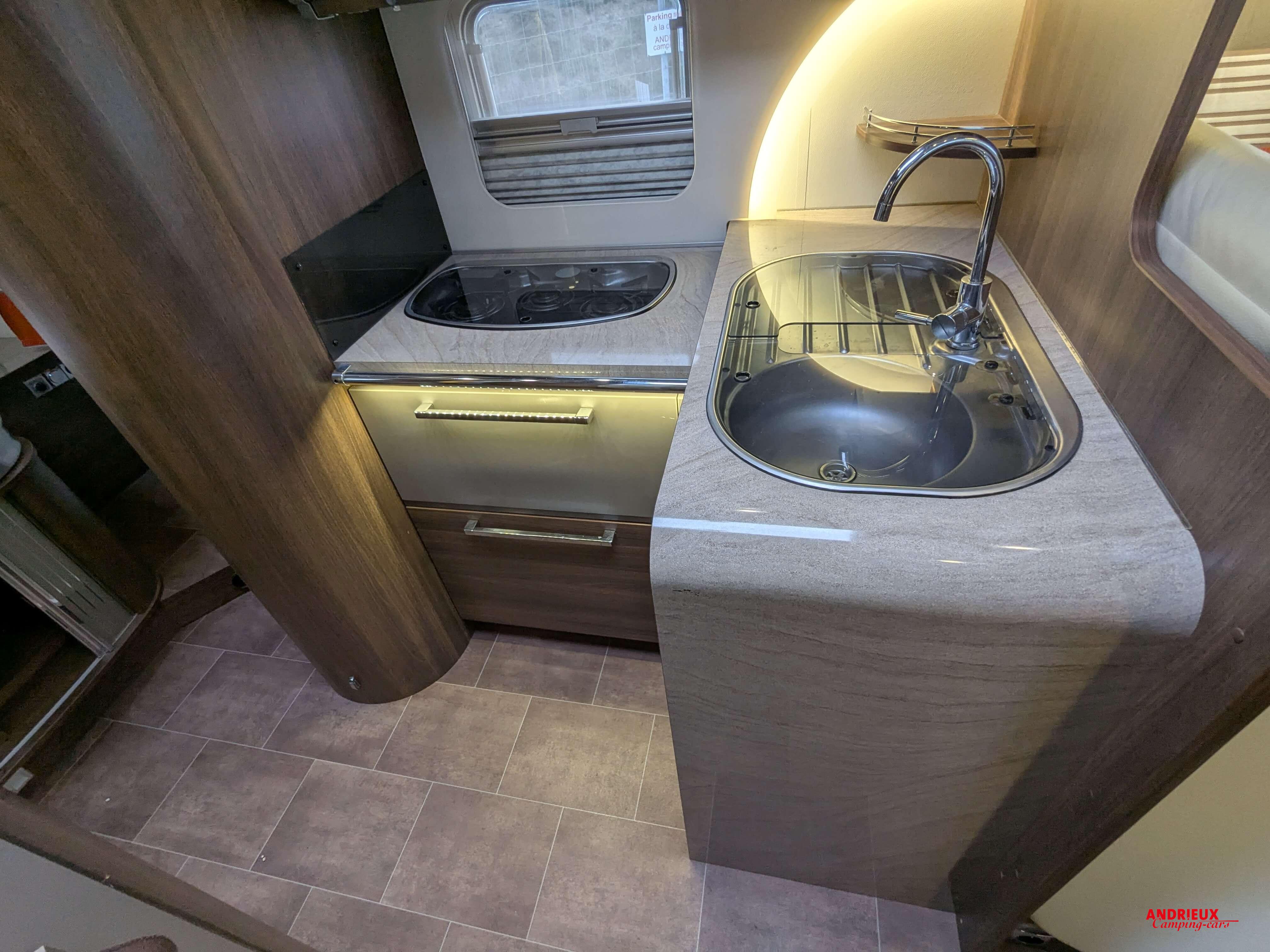  - 4 - BURSTNER ELEGANCE I 730 