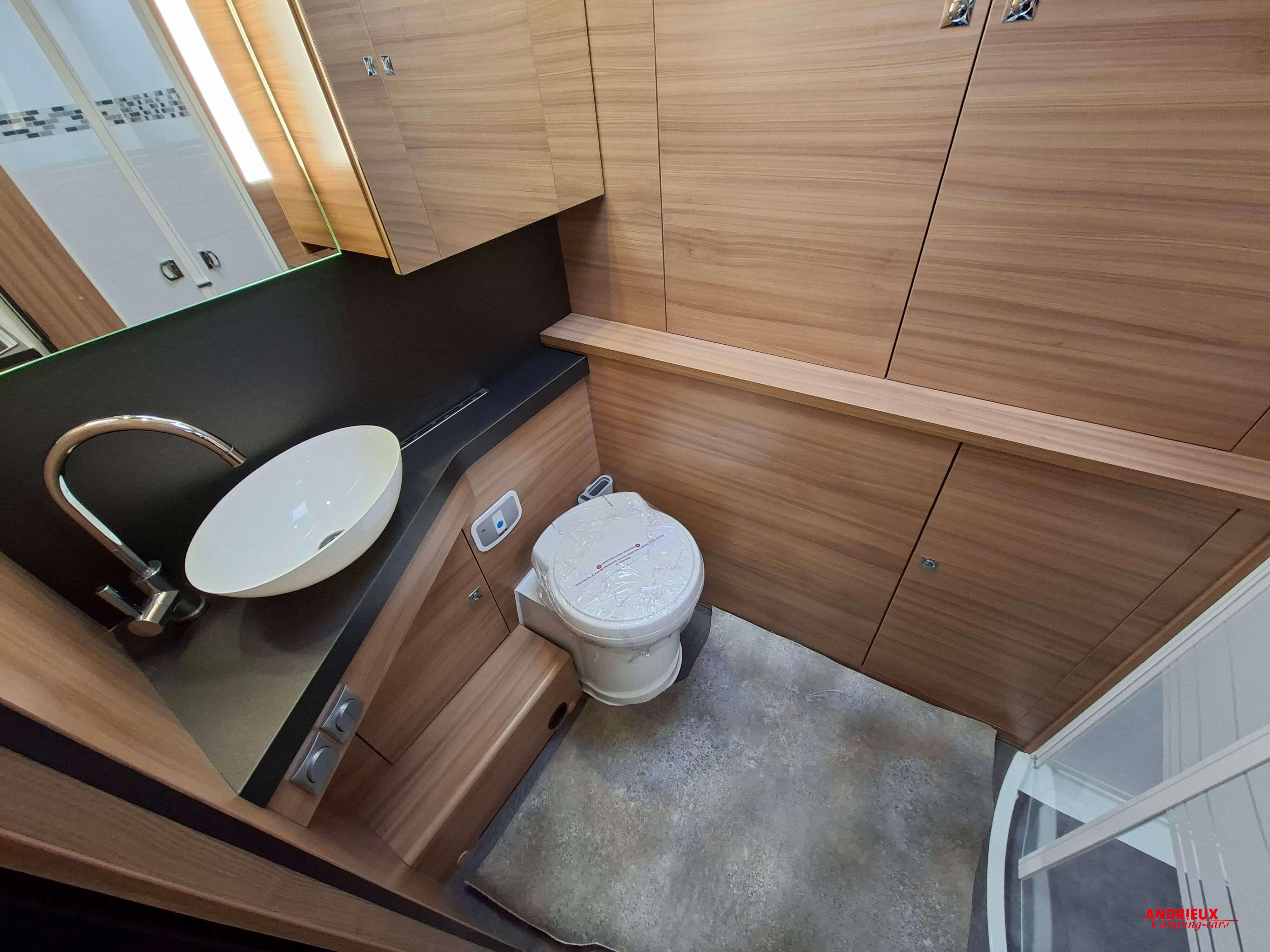  - 2 - ADRIATIK MATRIX 600 DT AXESS 