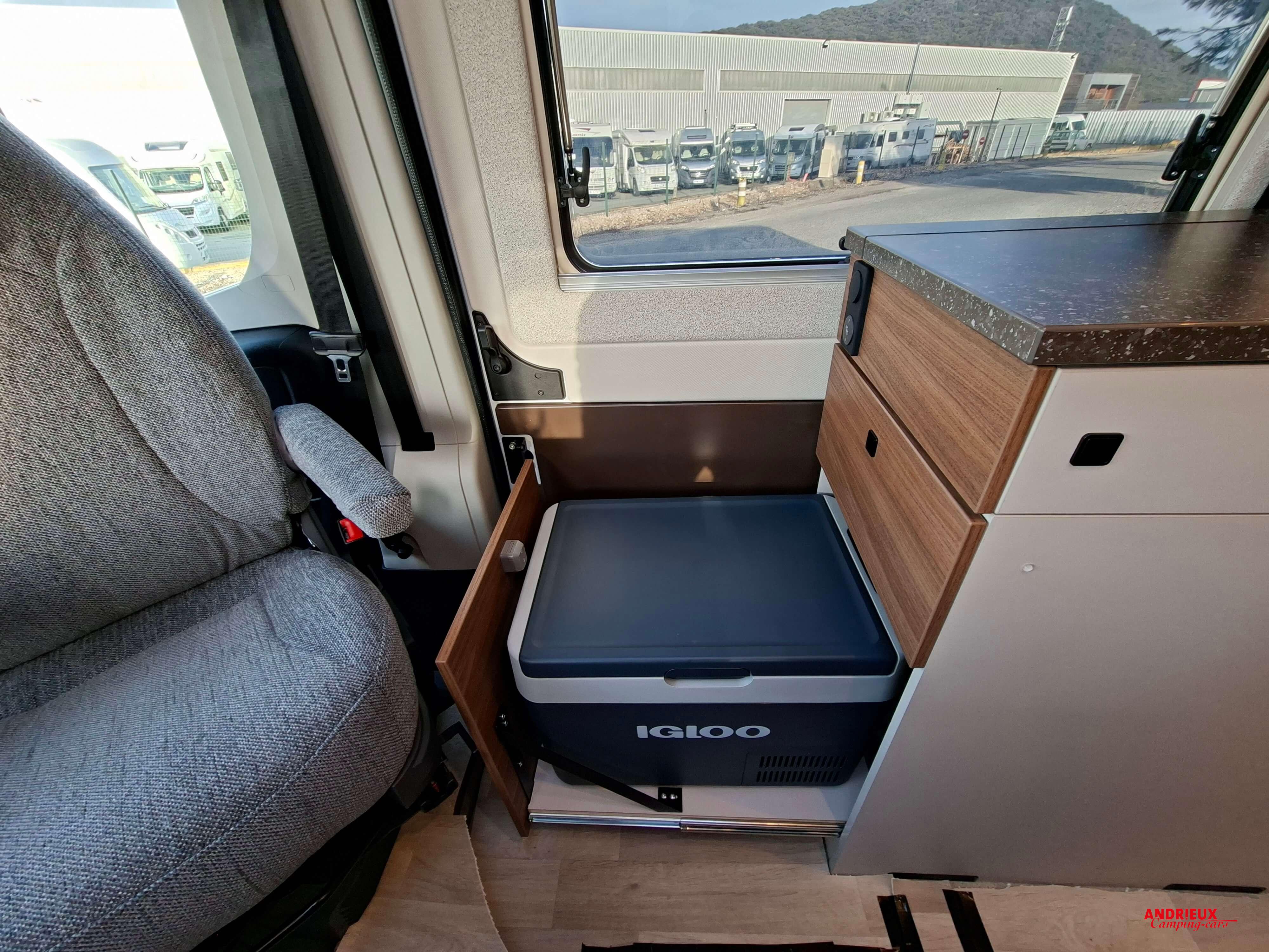  - 4 - BURSTNER PAPILLON PC 6.0 