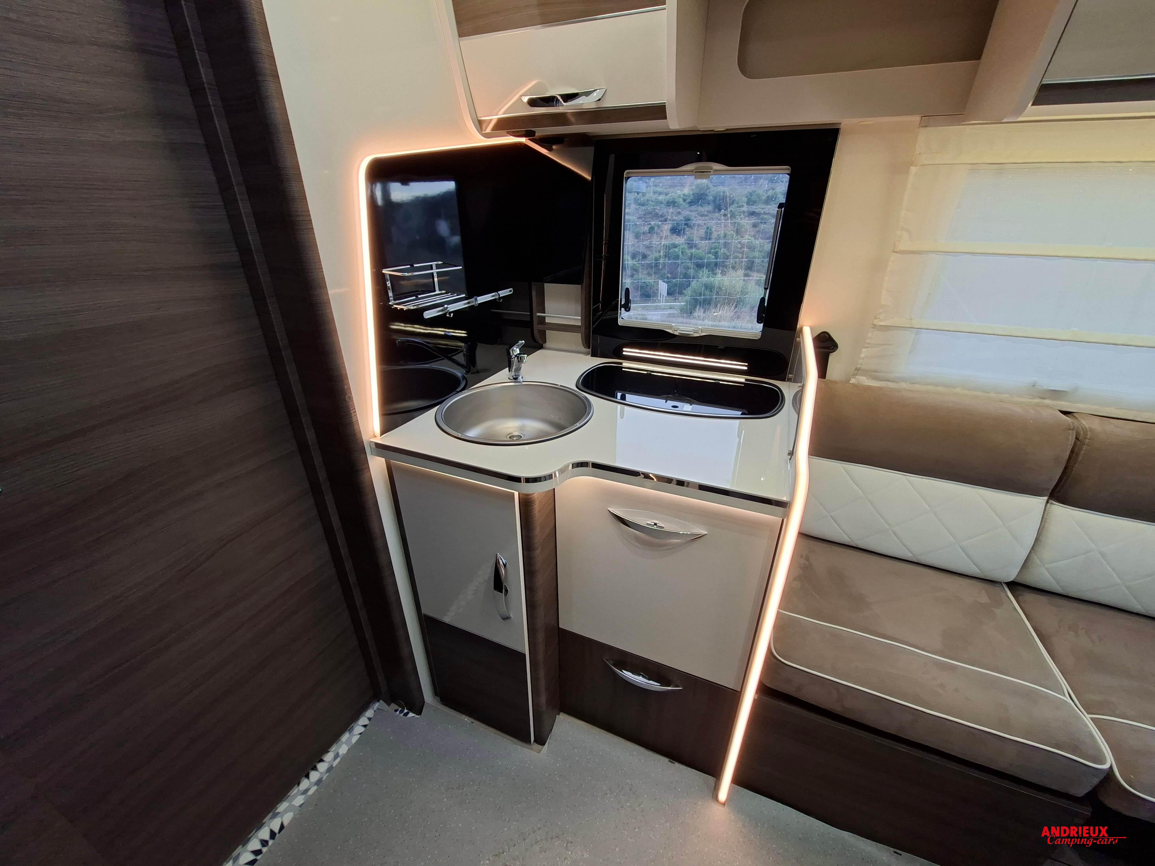  - 2 - MC LOUIS MC4 881 G 