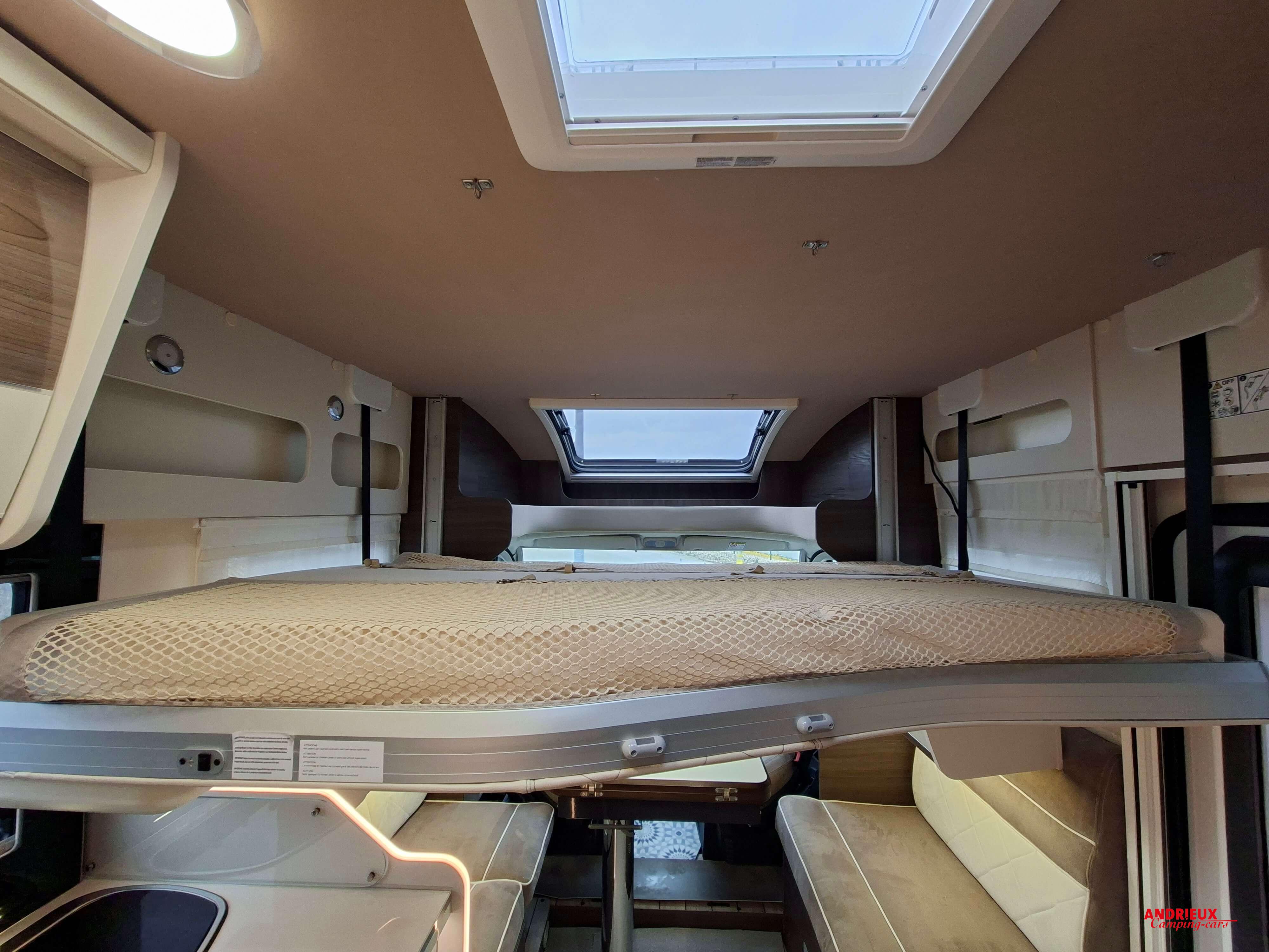  - 5 - MC LOUIS MC4 881 G 