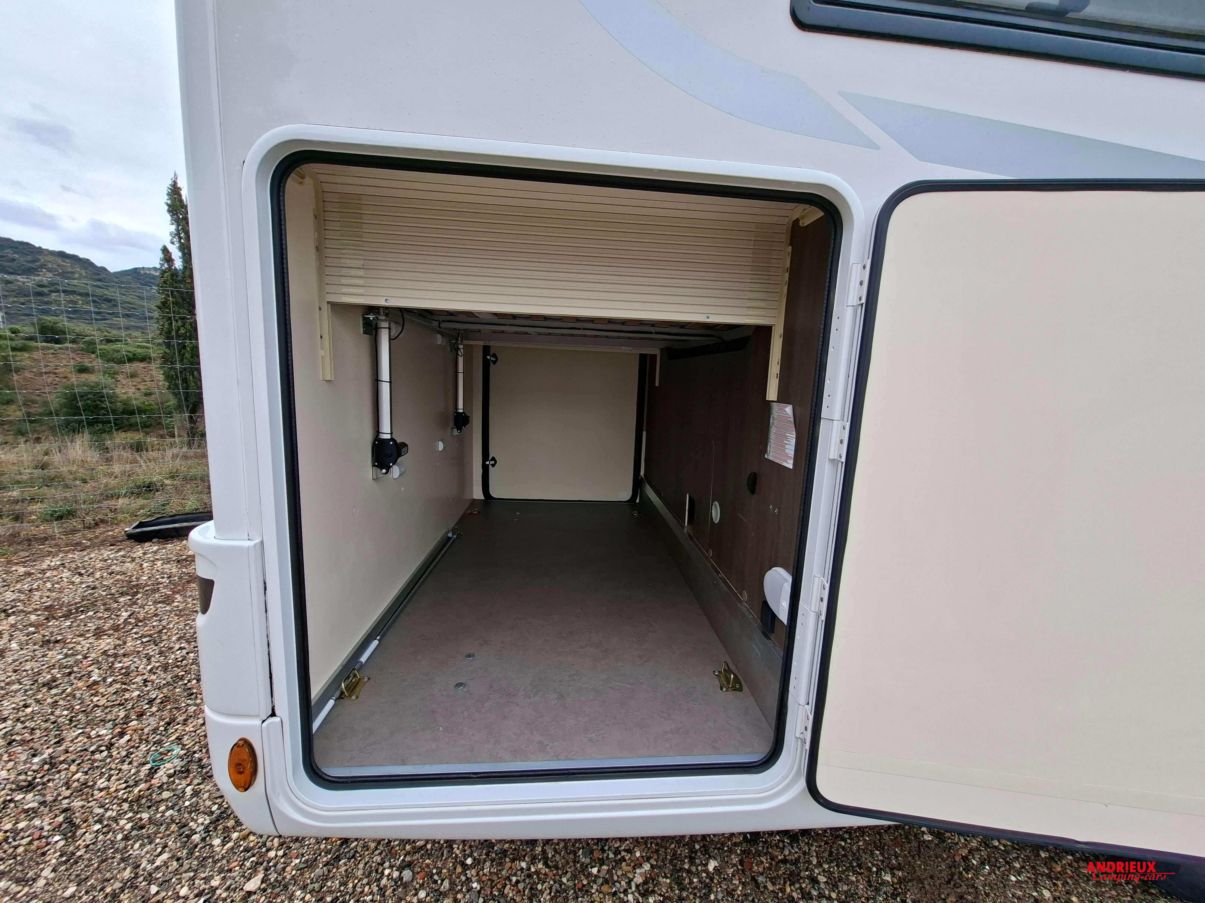  - 7 - MC LOUIS MC4 881 G 