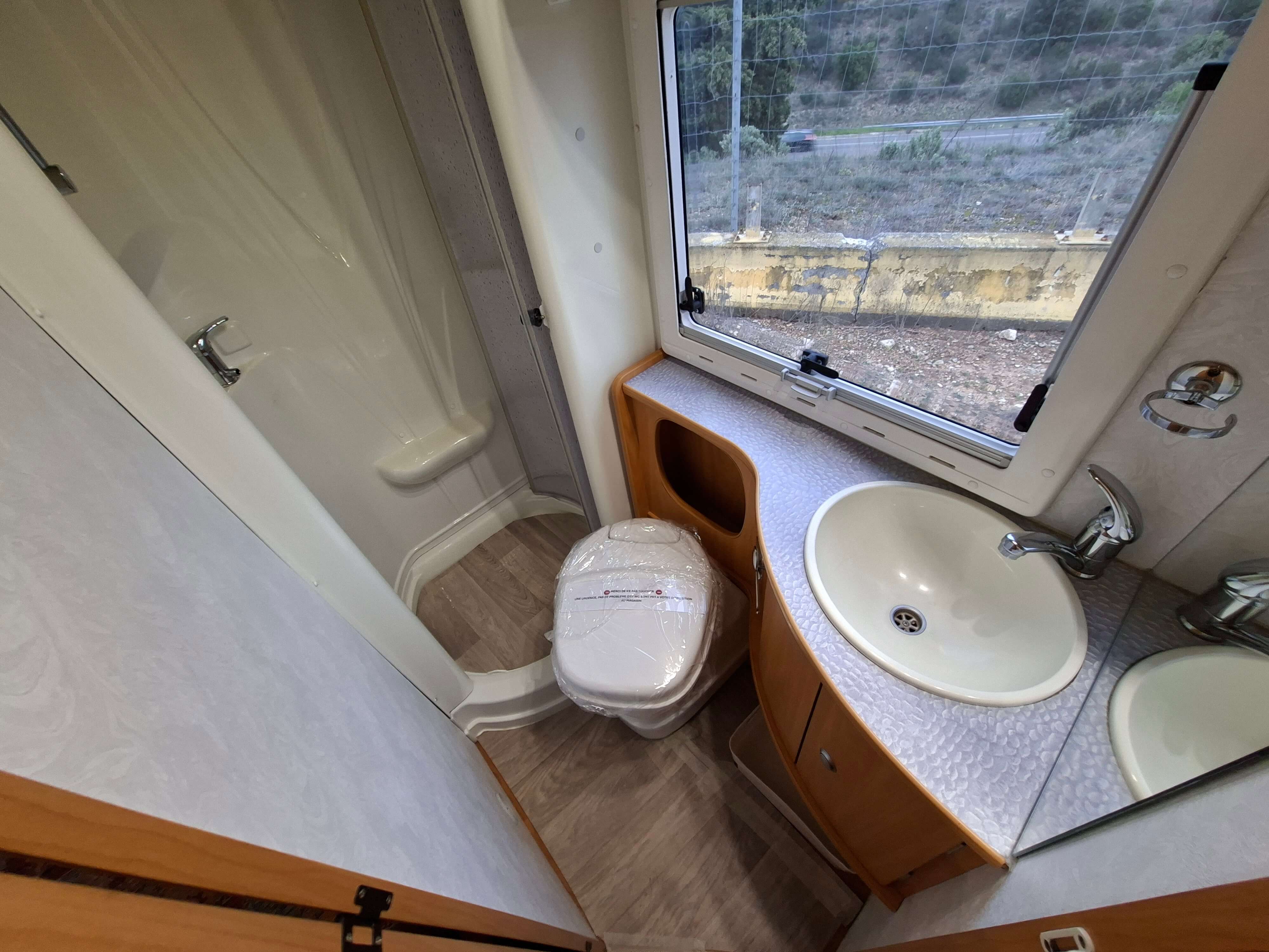  - 8 - CHALLENGER 311 