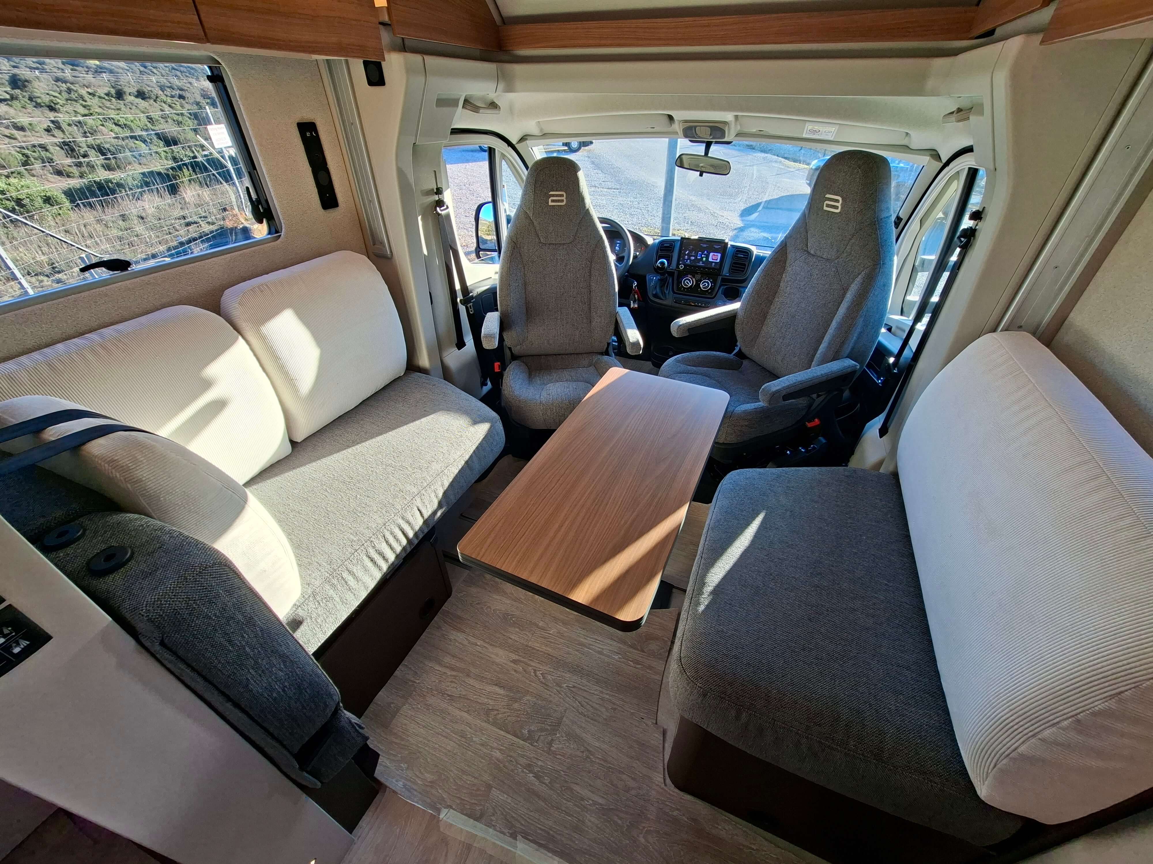  - 3 - BURSTNER SIGNATURE SFT 7.5 