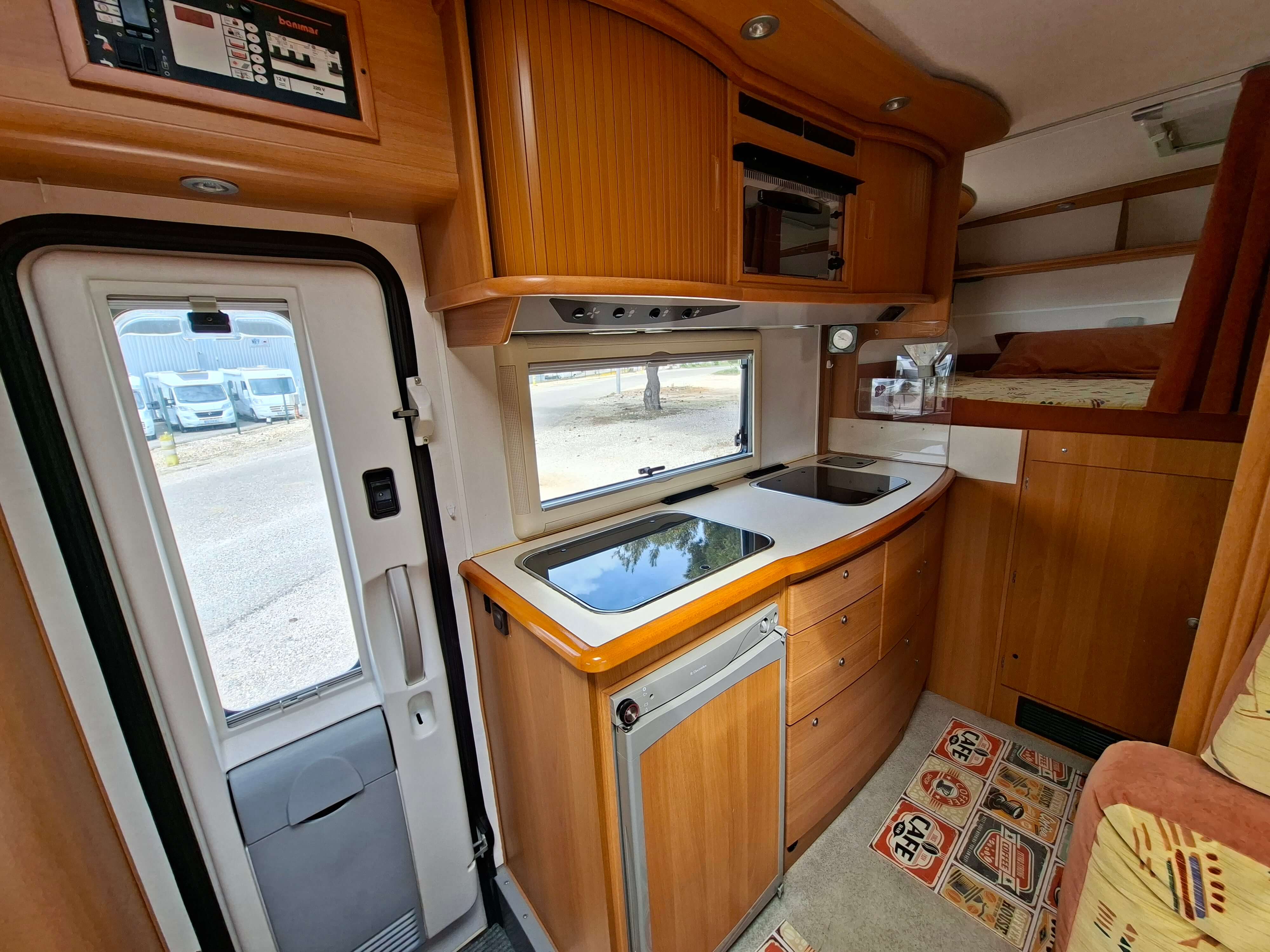  - 4 - BENIMAR EUROPE TOP 6000 STX 