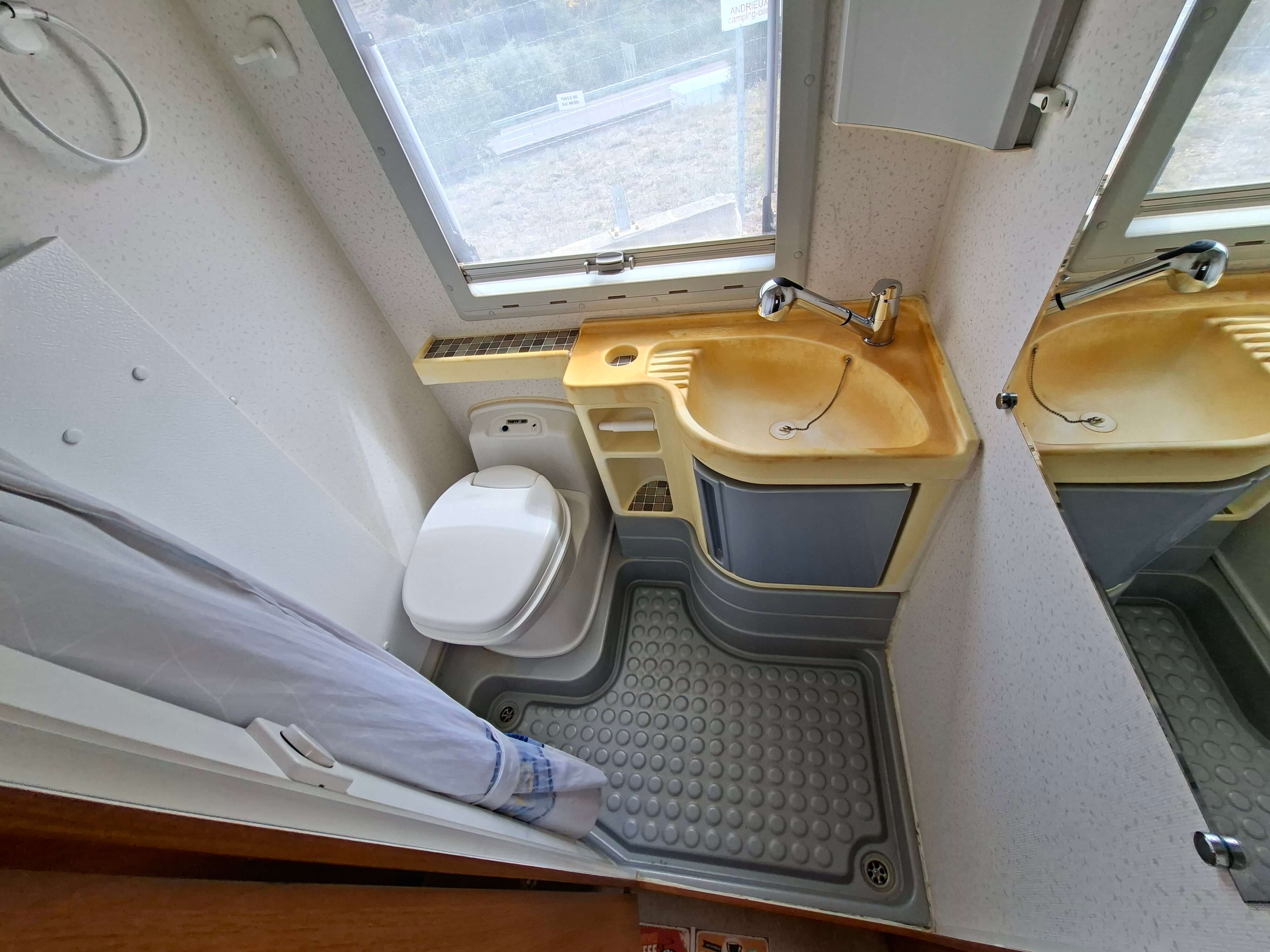  - 5 - BENIMAR EUROPE TOP 6000 STX 