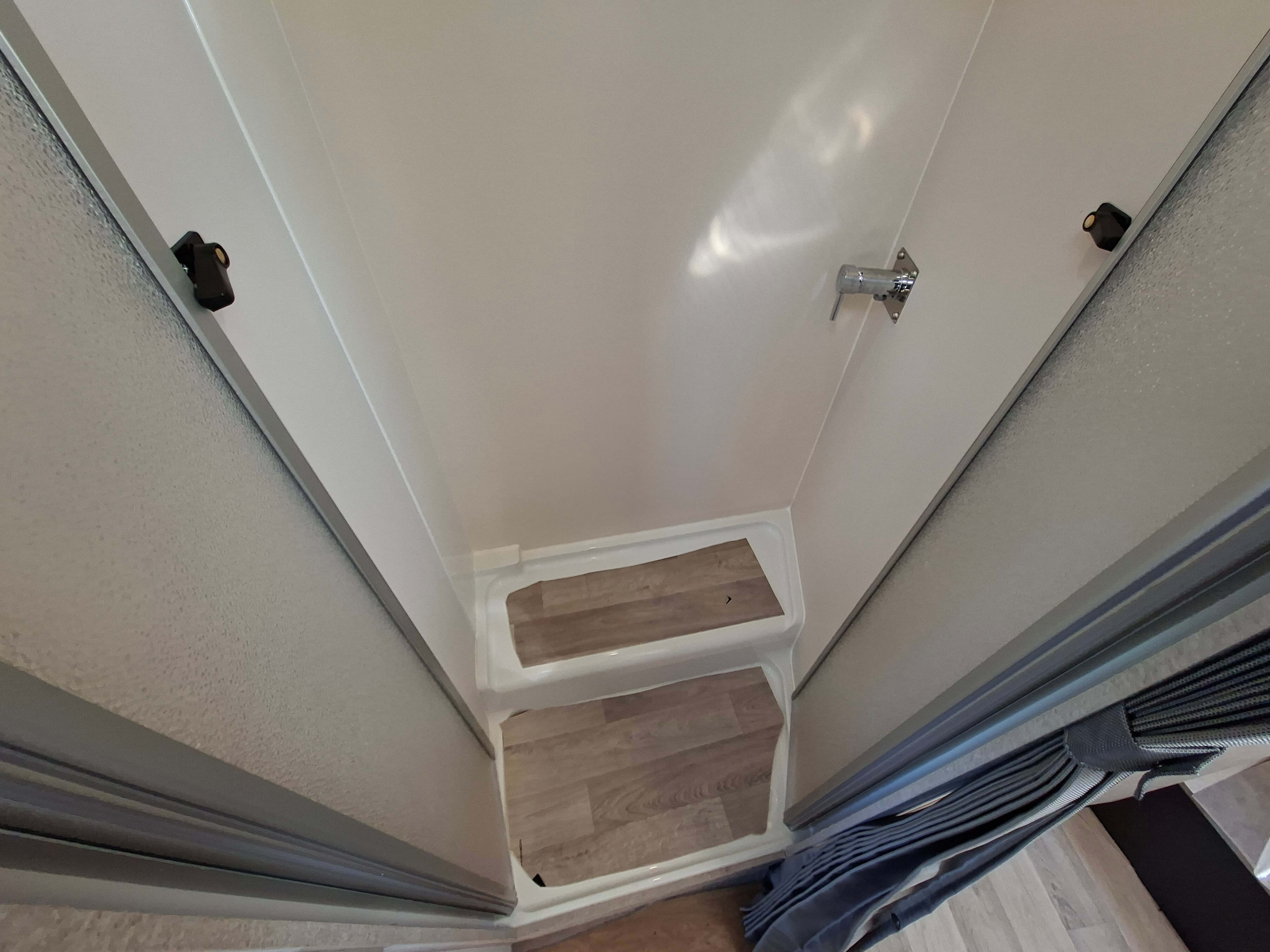  - 7 - MC LOUIS YEARLING 70G 