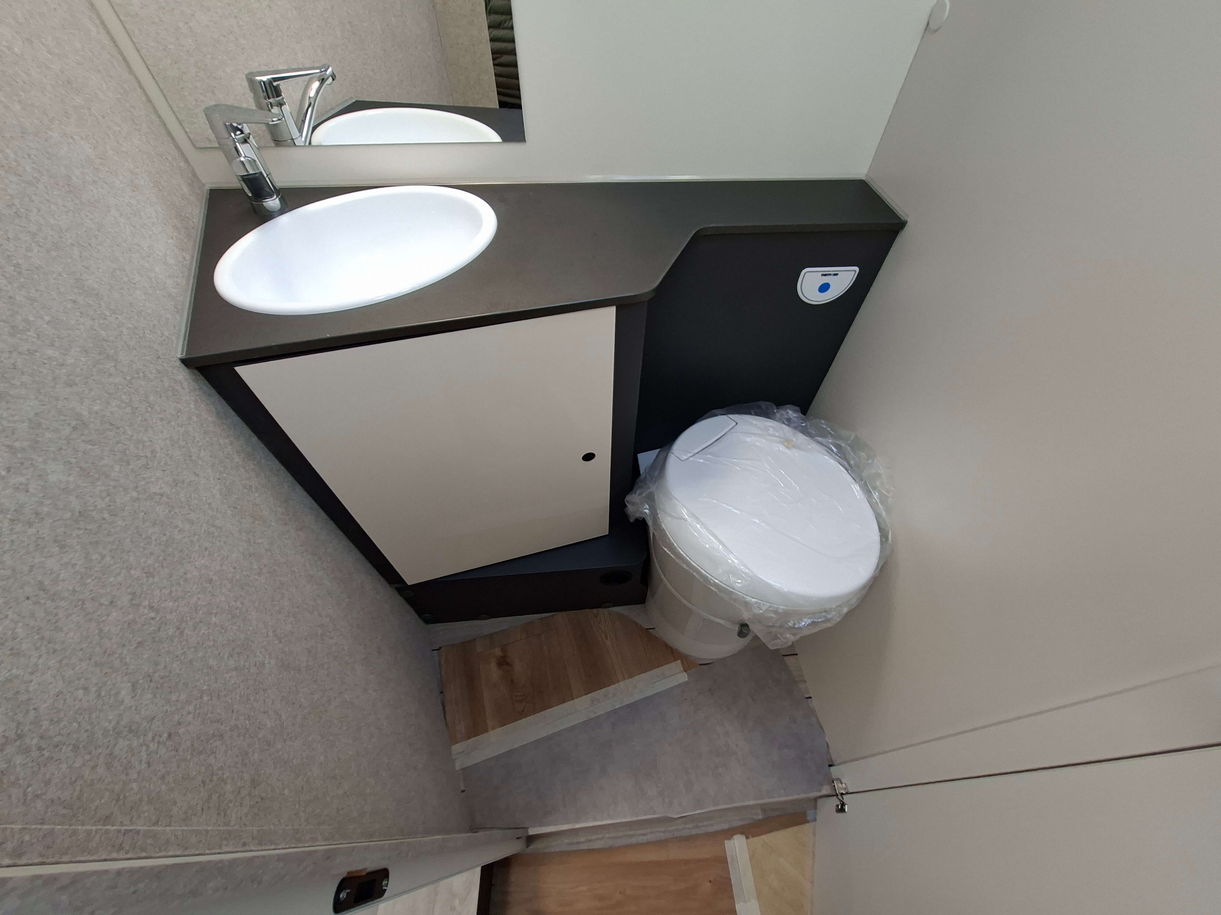  - 8 - MC LOUIS YEARLING 70G 