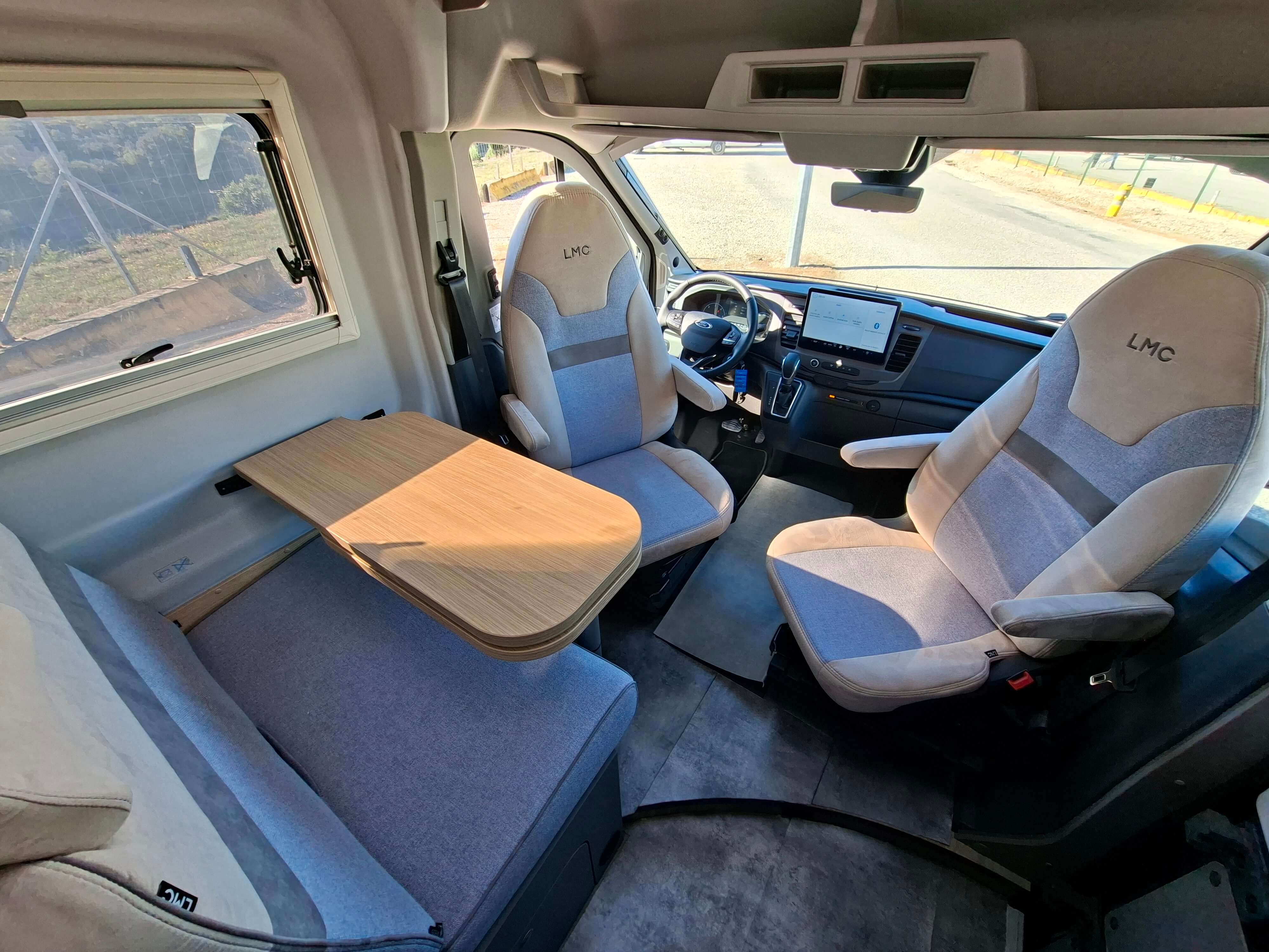  - 3 - LMC INNOVAN C590 