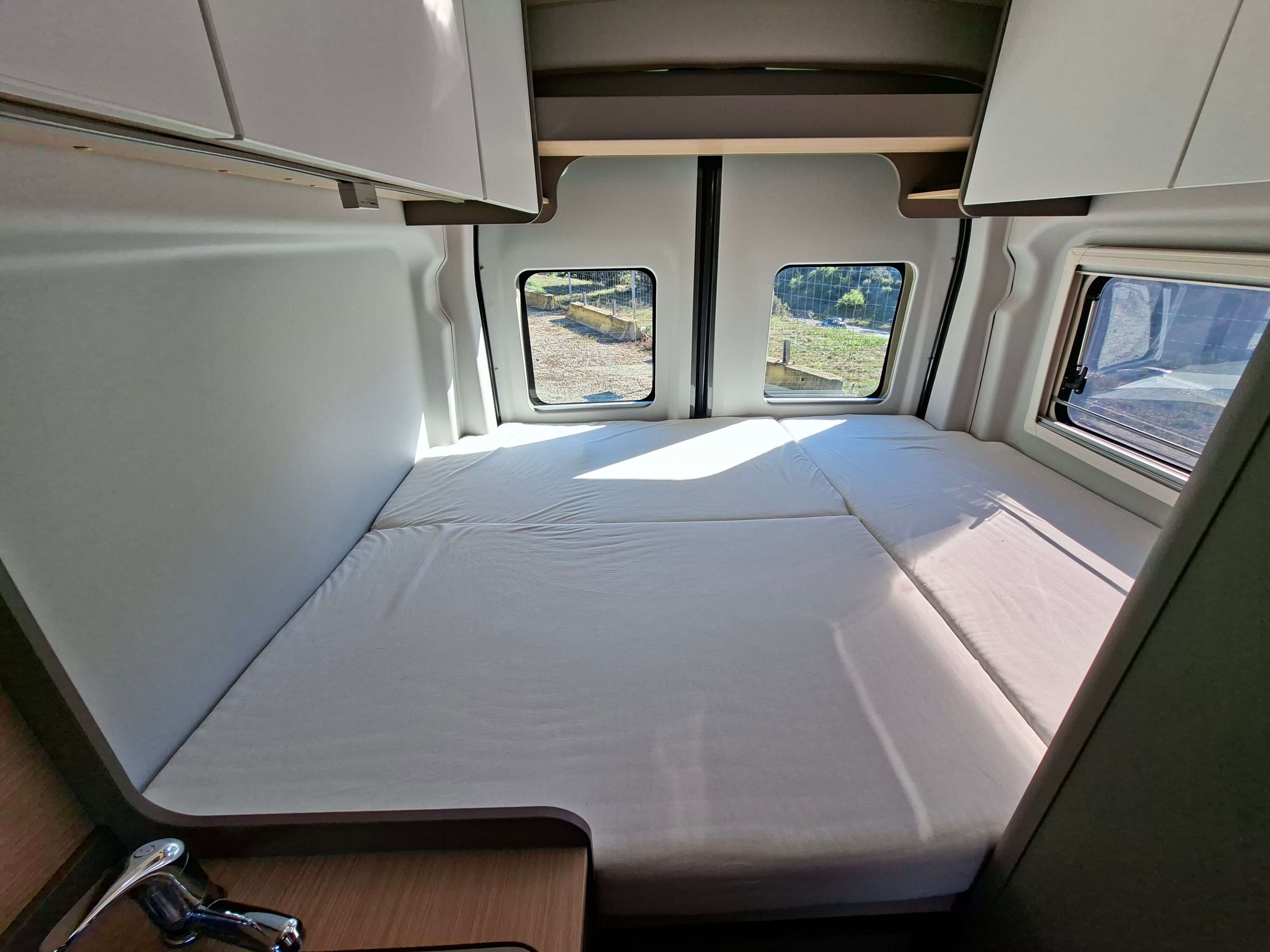  - 6 - LMC INNOVAN C590 